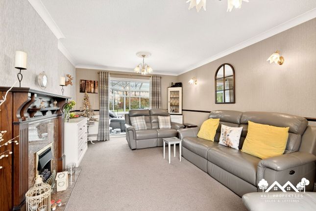 8, Spring Meadows, Darwen photo 5