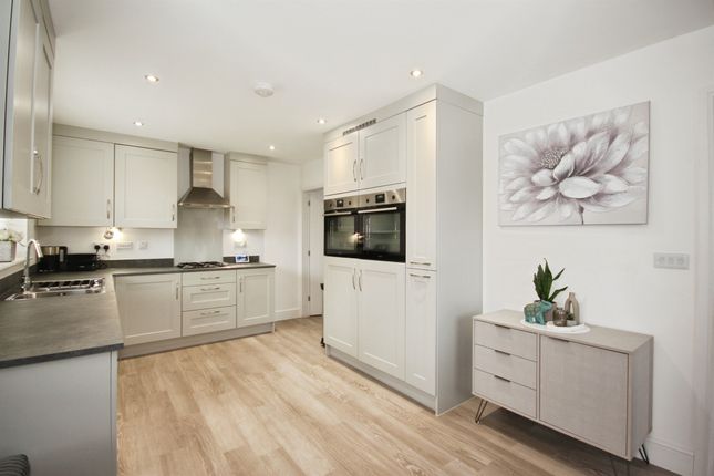 2, Gatsby Way, Leamington Spa photo 4