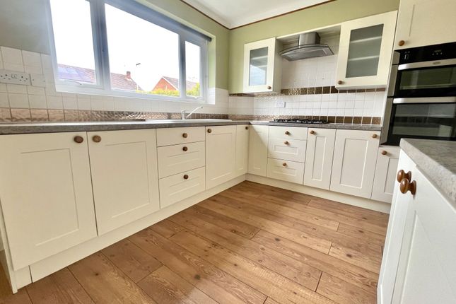 21, Strathfield Road, Andover photo 4