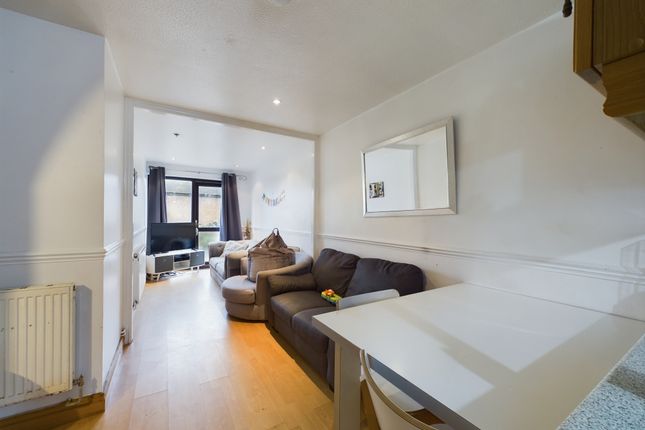 Terraced house for sale in Kendal Lane, Leeds