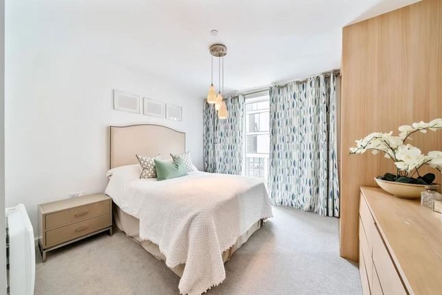 9 Carver House, 8 Spitfire Chase, Walton on Thames photo 5