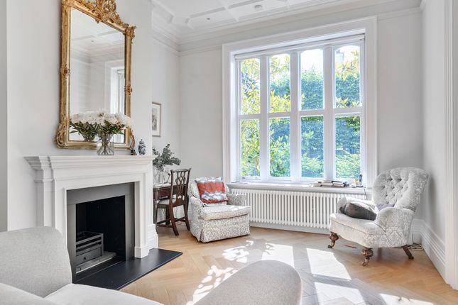 3, Sondes Place, Westcott Road, Dorking photo 4