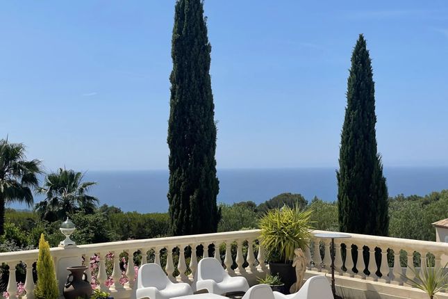 Villa for sale in La Ciotat, Provence Coast (Cassis To Cavalaire), Provence - Var
