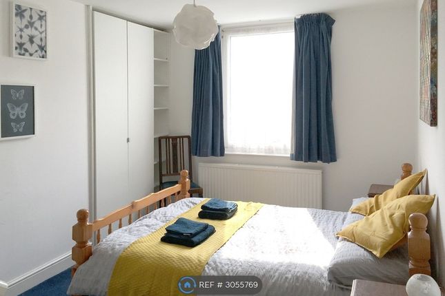 Flat, Dalby Square, Cliftonville, Margate photo 4