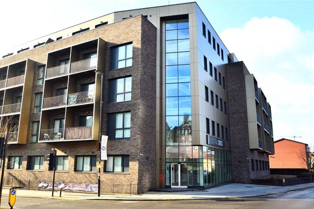 Thumbnail Flat for sale in Central Cross Apartments, 2 South End, South Croydon, East Croydon