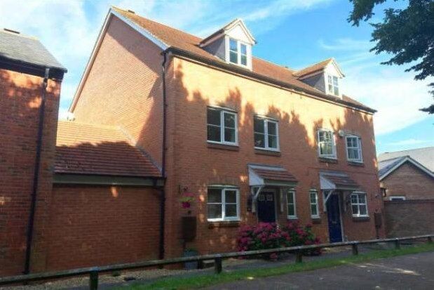 4 bed town house to rent in Bennett Way, Stratford-Upon-Avon CV37