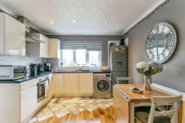 Flat for sale in Catalina Drive, Poole