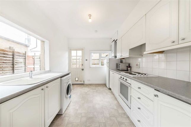 9, Arica Road, London photo 4