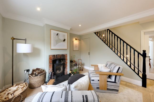 2 New Cottages,, Common Lane, Burnham photo 4