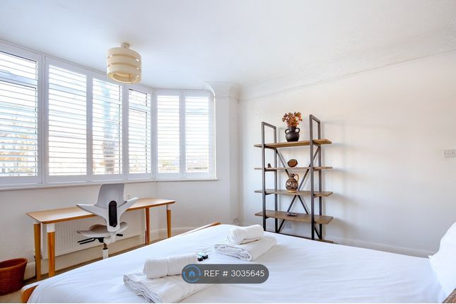 Brittany Court, Hove photo 4
