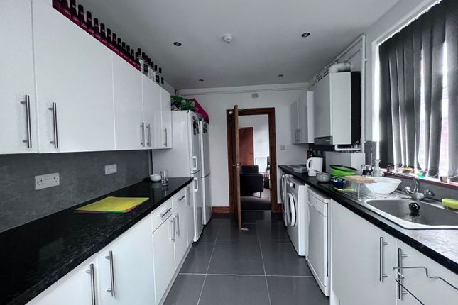 47 Kimbolton Avenue, Nottingham photo 4