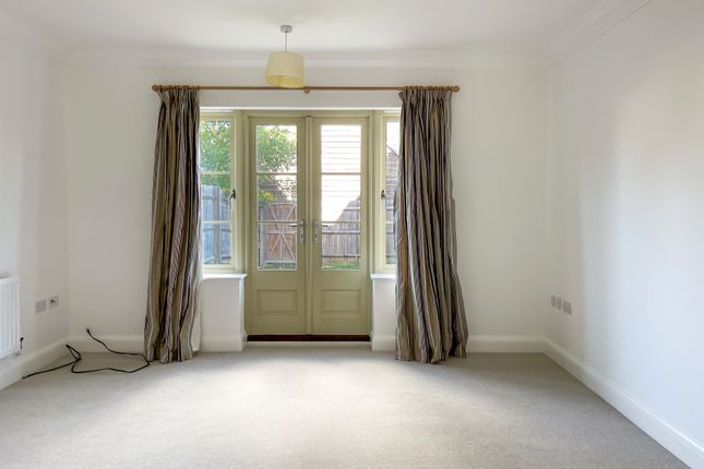 33 Buncombe Way, Cirencester photo 4