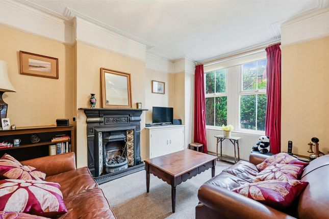 83, Park Road, Colliers Wood photo 2
