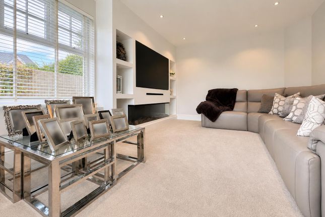 24, Seaborn Drive, Witham photo 3
