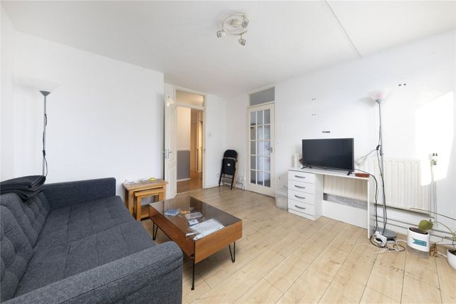 Flat for sale in The Triangle, Goswell Road, London