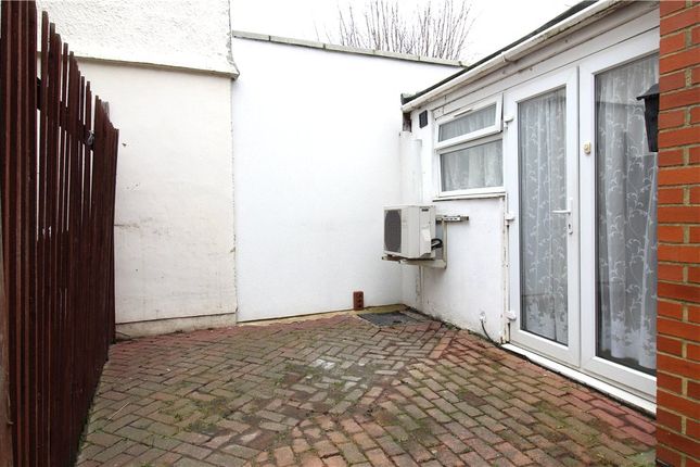 Thumbnail Maisonette to rent in Sycamore Avenue, Ealing