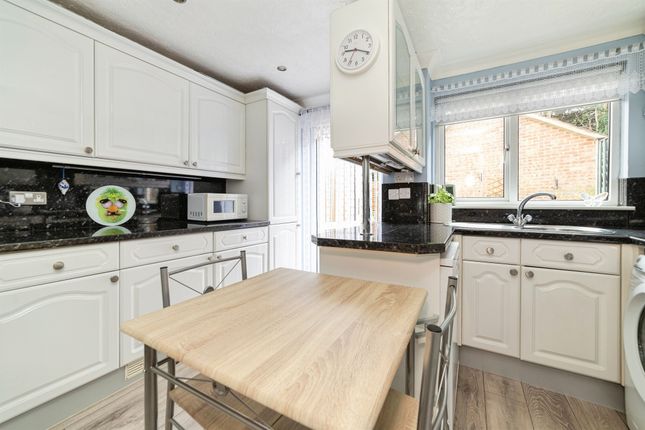 18, Lamb Meadow, ARLESEY photo 4