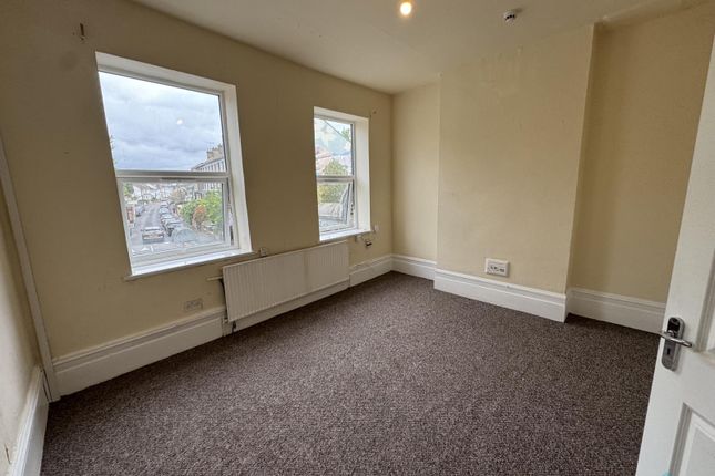 466 High Road Leyton, Leyton photo 5