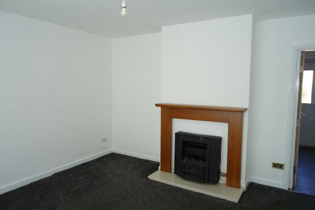 4, Waincliffe Garth, Leeds photo 3