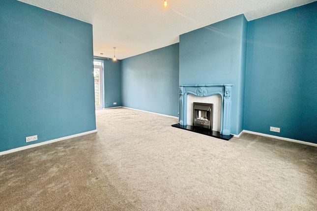 13, Walnut Road, Manchester photo 2