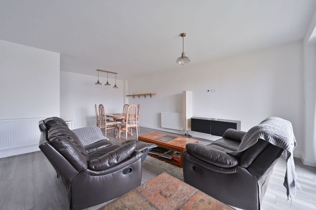 Dome Mews, Watford photo 3