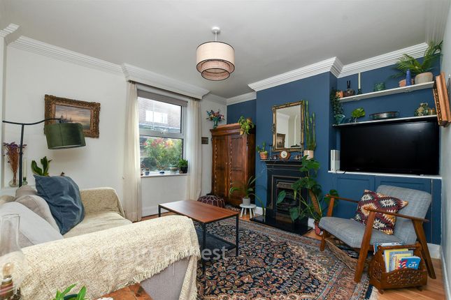 214, Godstone Road, Whyteleafe photo 4