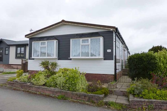 Thumbnail Mobile/park home for sale in Manor Park, Penwithick