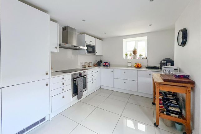 1 Bay Tree Cottages, The Street, Arundel photo 2