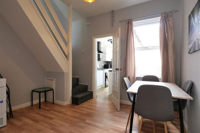 44, Lower Ebor Street, York photo 3