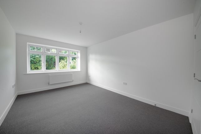 4a 71, Hillbury Road, London photo 4