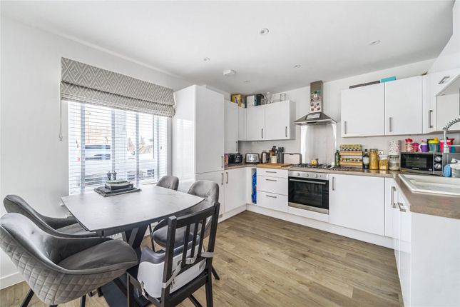 Flat for sale in 21 Orchard Farm Avenue, East Molesey