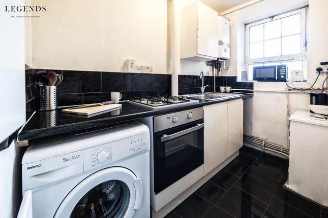 Room to rent in Shadwell Gardens, London