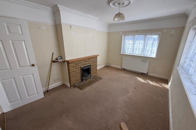 Sea Breezes, 145 Kent Avenue, Sheerness photo 2