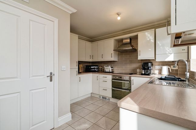 4, Batchelors Loke, Norwich photo 2