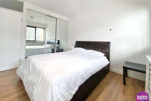 Flat to rent in Loudoun Road, London