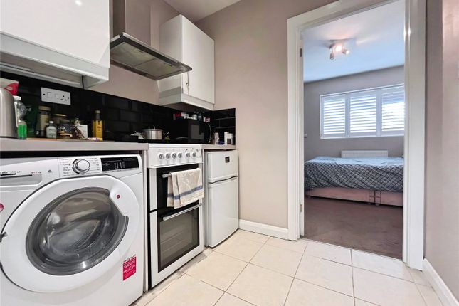 The Annexe, 41, Curtis Road, Hounslow photo 3