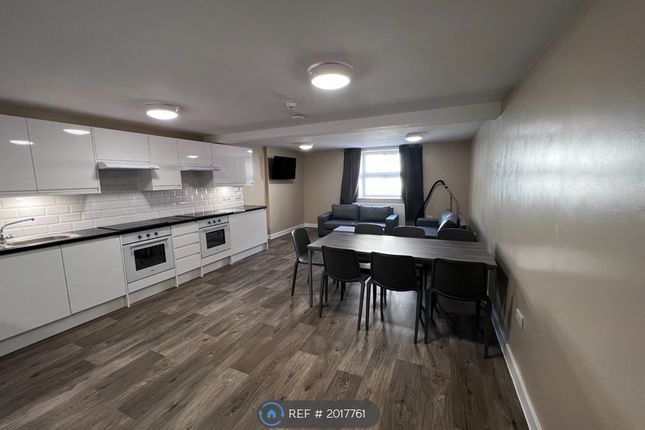 Flat to rent in Stokes Croft, Bristol