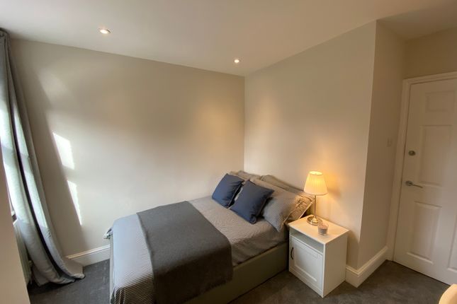 Room 4, Maidstone photo 2