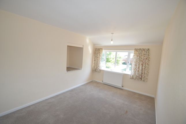 13, Caponfield, Welwyn Garden City photo 4