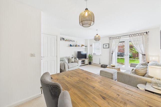 5, Harrier Close, Hemel Hempstead photo 5