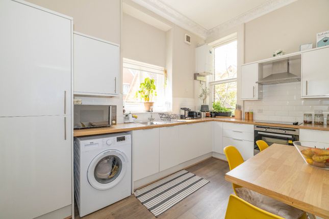 Flat 1, 50, New Dover Road, Kent photo 4