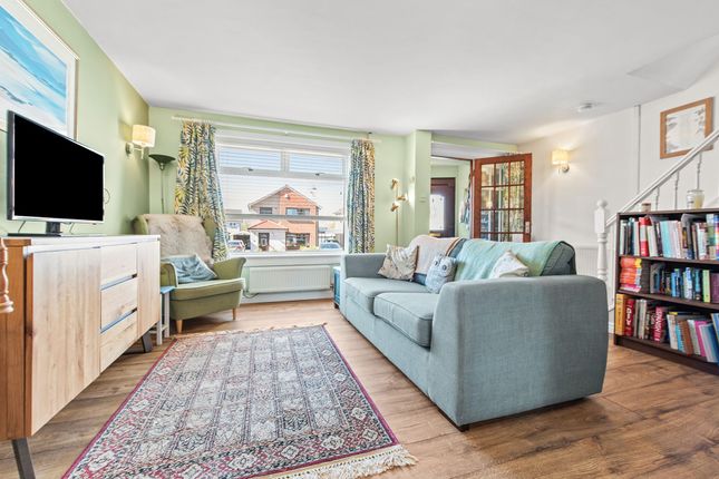 43 Parkdyke, Stirling photo 3