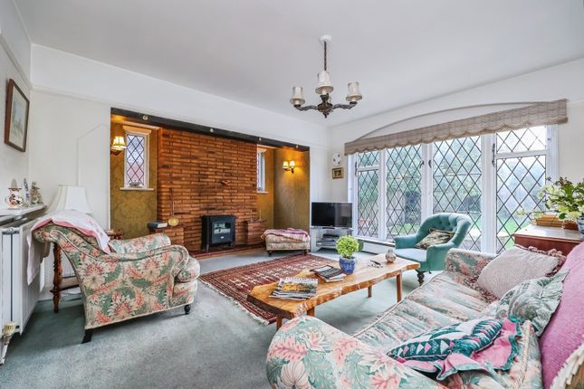 65, Aspley Park Drive, Nottinghamshire photo 3