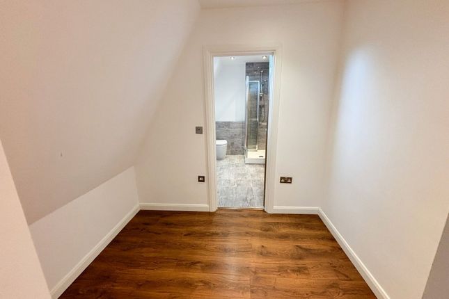 22, Lombard Court, Lichfield photo 5