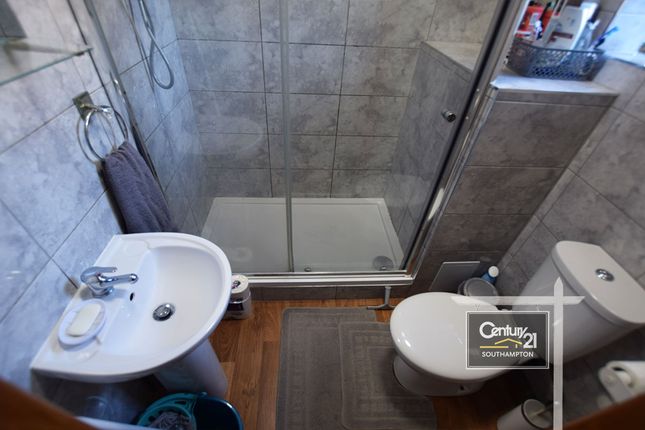 Flat 19,  32, Clifton Road, SOUTHAMPTON photo 5