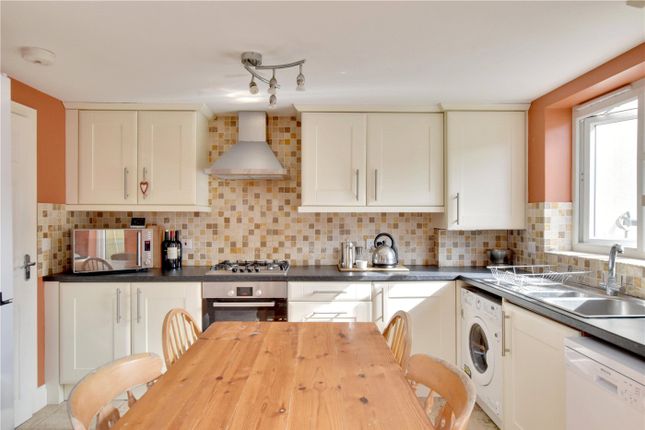90, Calvert Road, London photo 4
