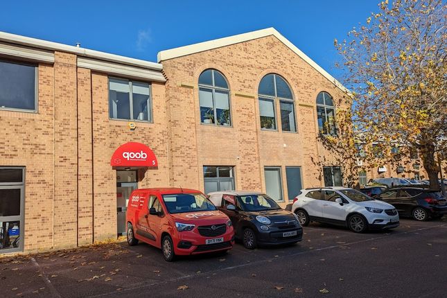 Office to let in Darwin House, Corby