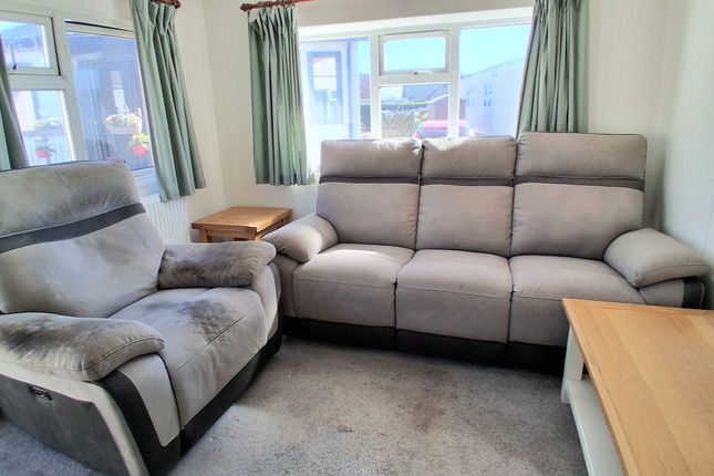 30, Hutton Park, Weston-super-Mare, North Somerset photo 4