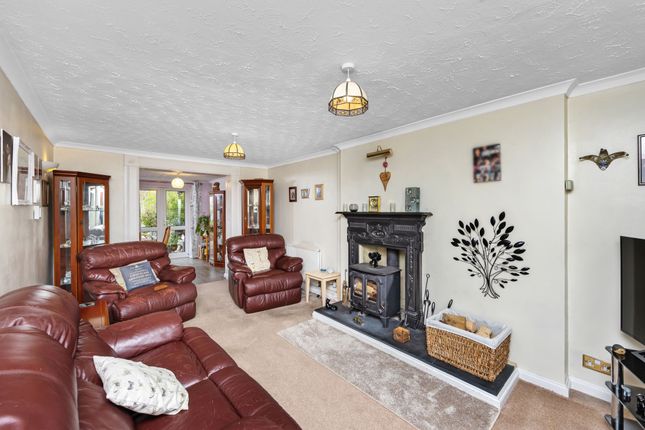 Terraced house for sale in Coombe Hill, Billingshurst