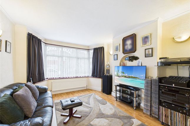 26, Brinkburn Gardens, Edgware photo 3